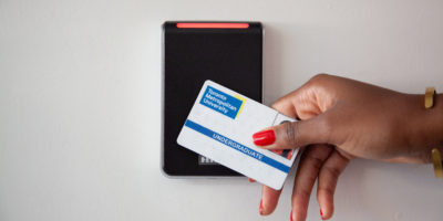 Student tapping their one card however the light is red