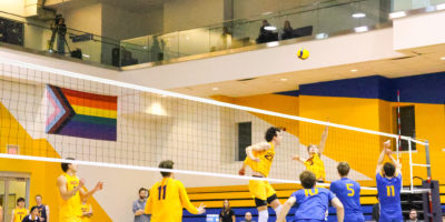 Queen's prepares to make a kill